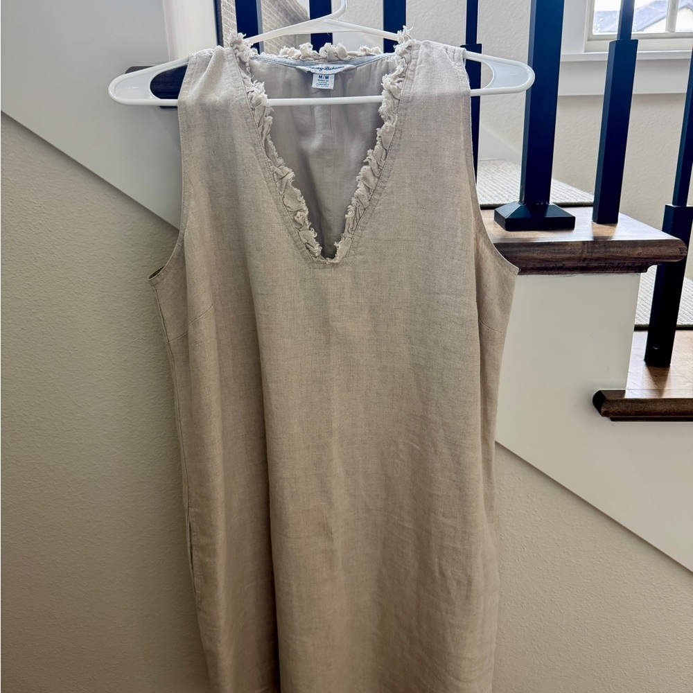 Sleeveless Beige Dress with Lace Trim